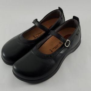 Footprints by Birkenstock Mary Janes | Size 38